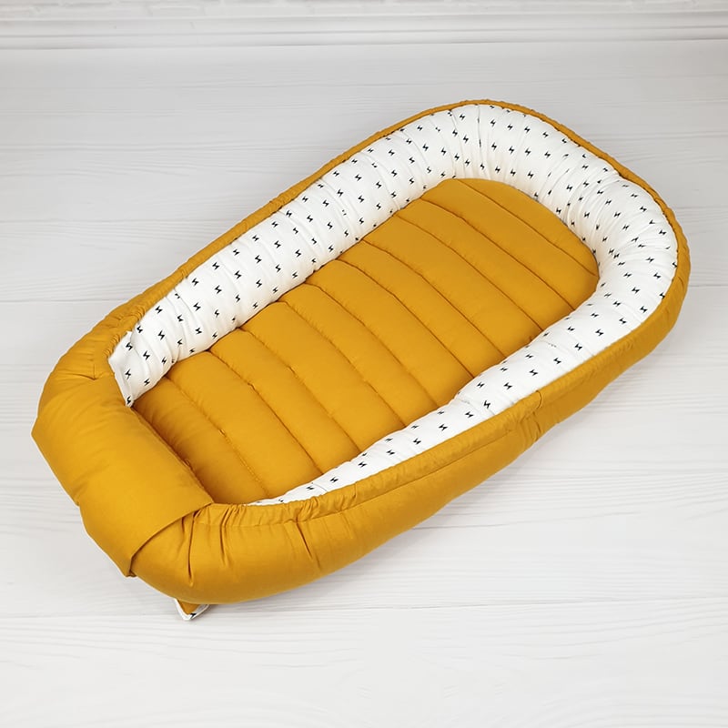 Гнездышко кокон для новорожденных Coccinelle